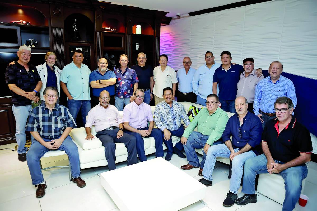 Fraterno reencuentro entre exalumnos del instituto La Salle