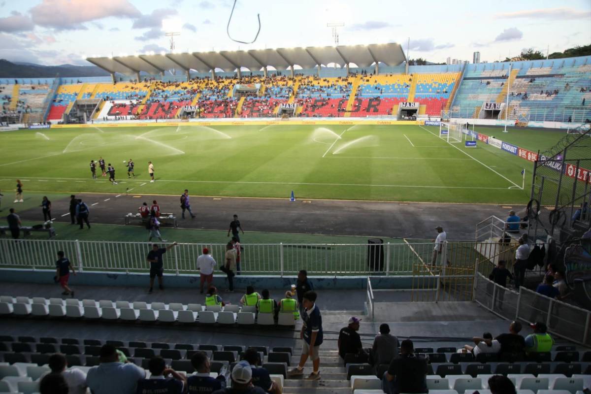 Frustración en Motagua, su insólito error e histórico triunfo del Estrella Roja