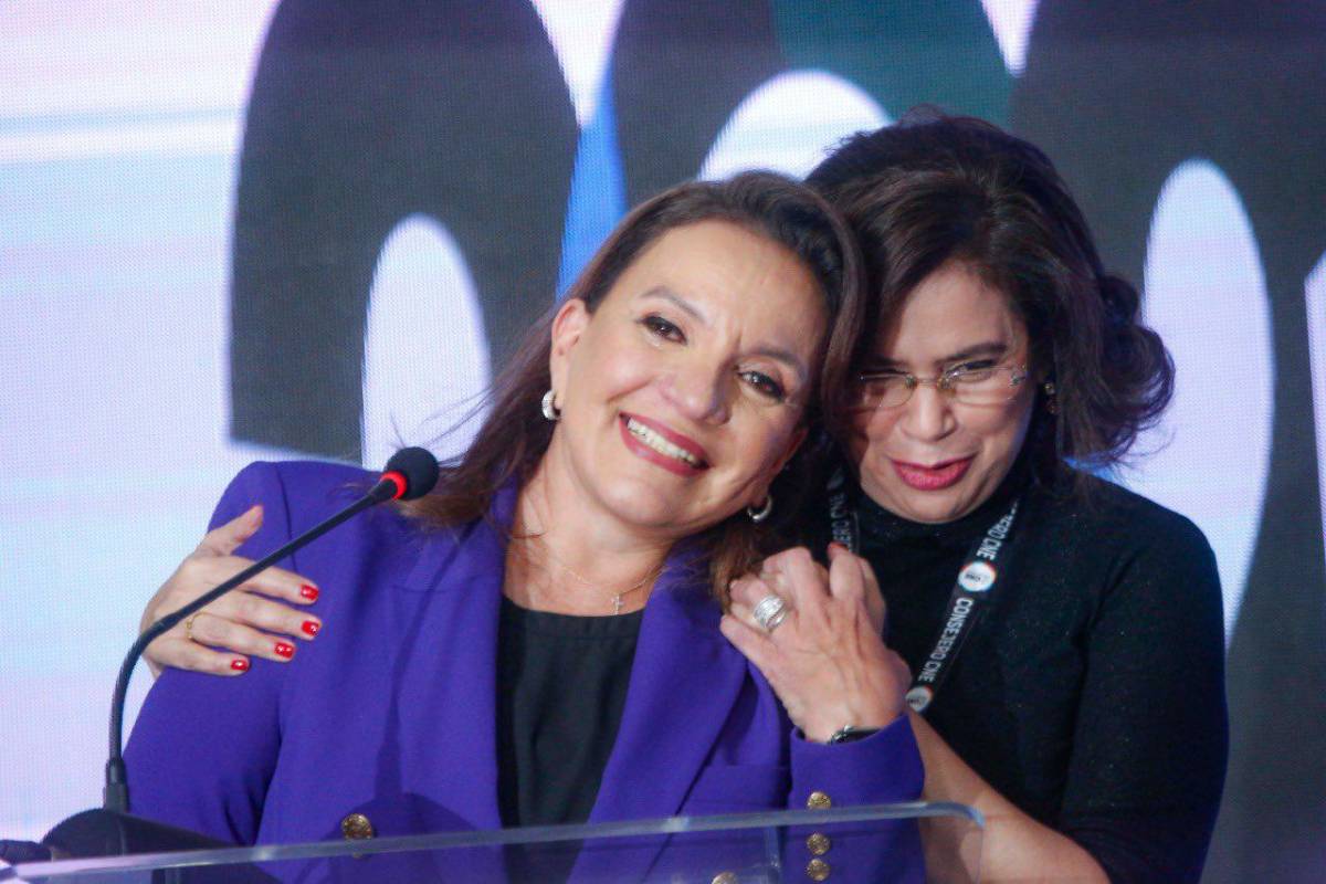 El hecho de que Xiomara Castro fuera electa la primera presidenta del país abre el camino para que más mujeres se atrevan a incursionar en política y a desempeñar roles importantes dentro de la misma. Fotografía: Xiomara Castro / Twitter