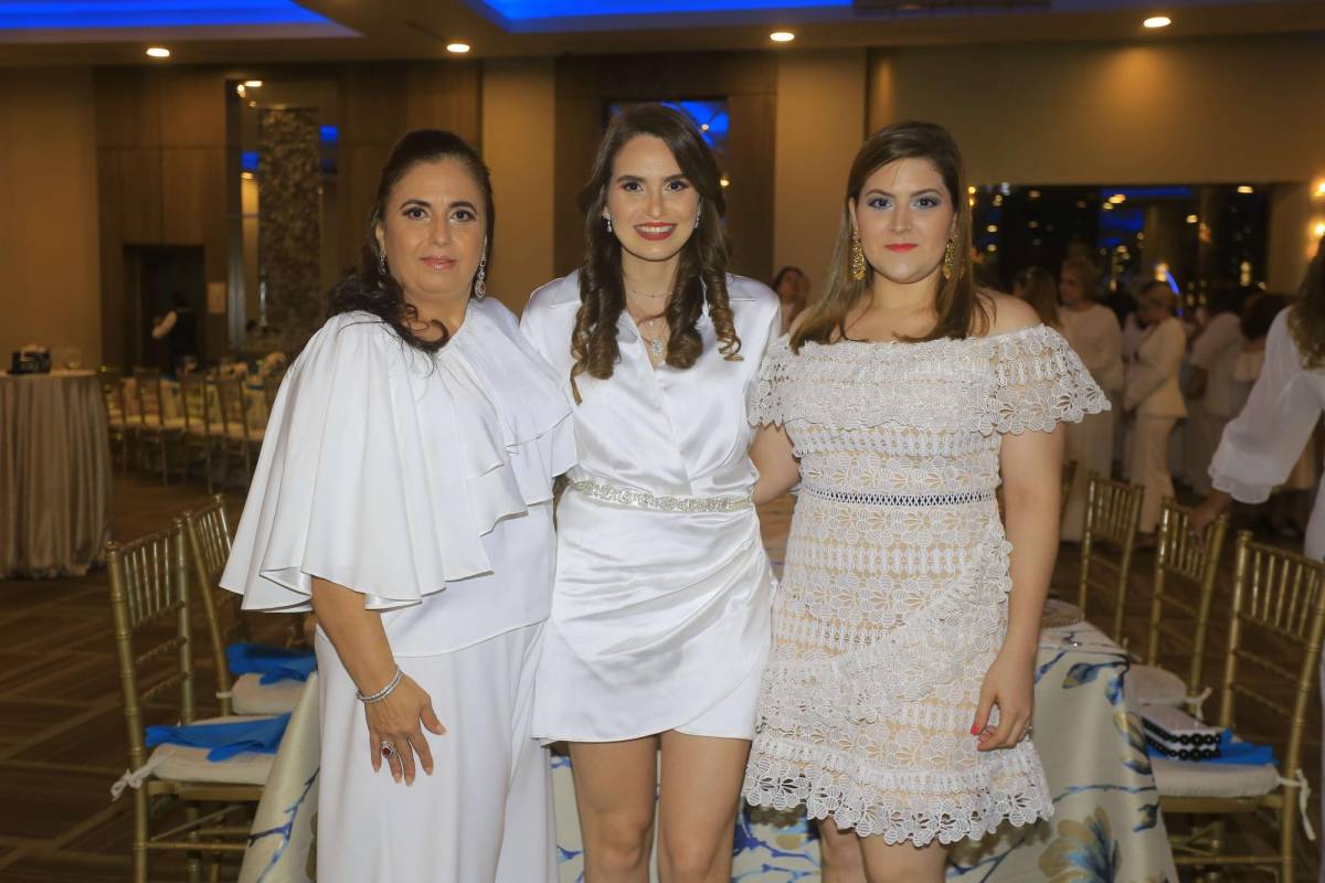 “Girls White Party” en honor a la distinguida Claudia Kattán