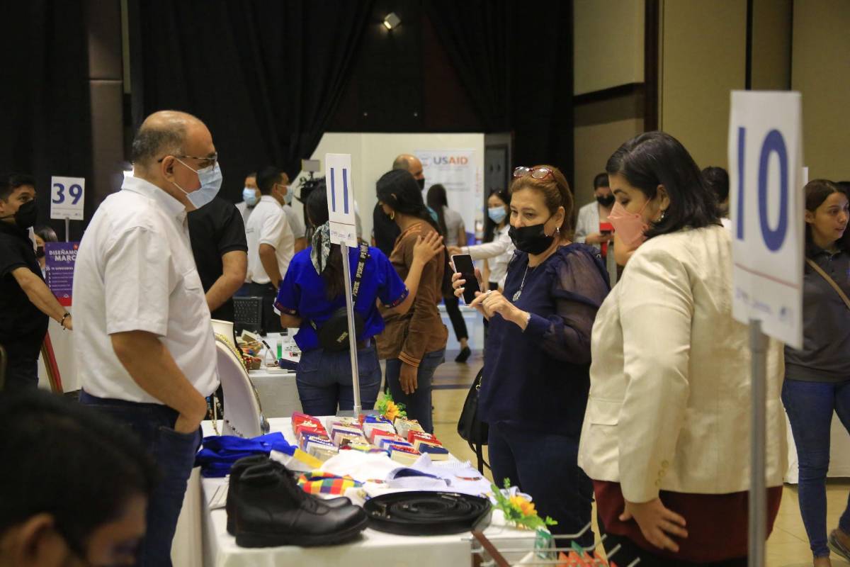 Instan a mipymes a sacarle provecho a las redes sociales