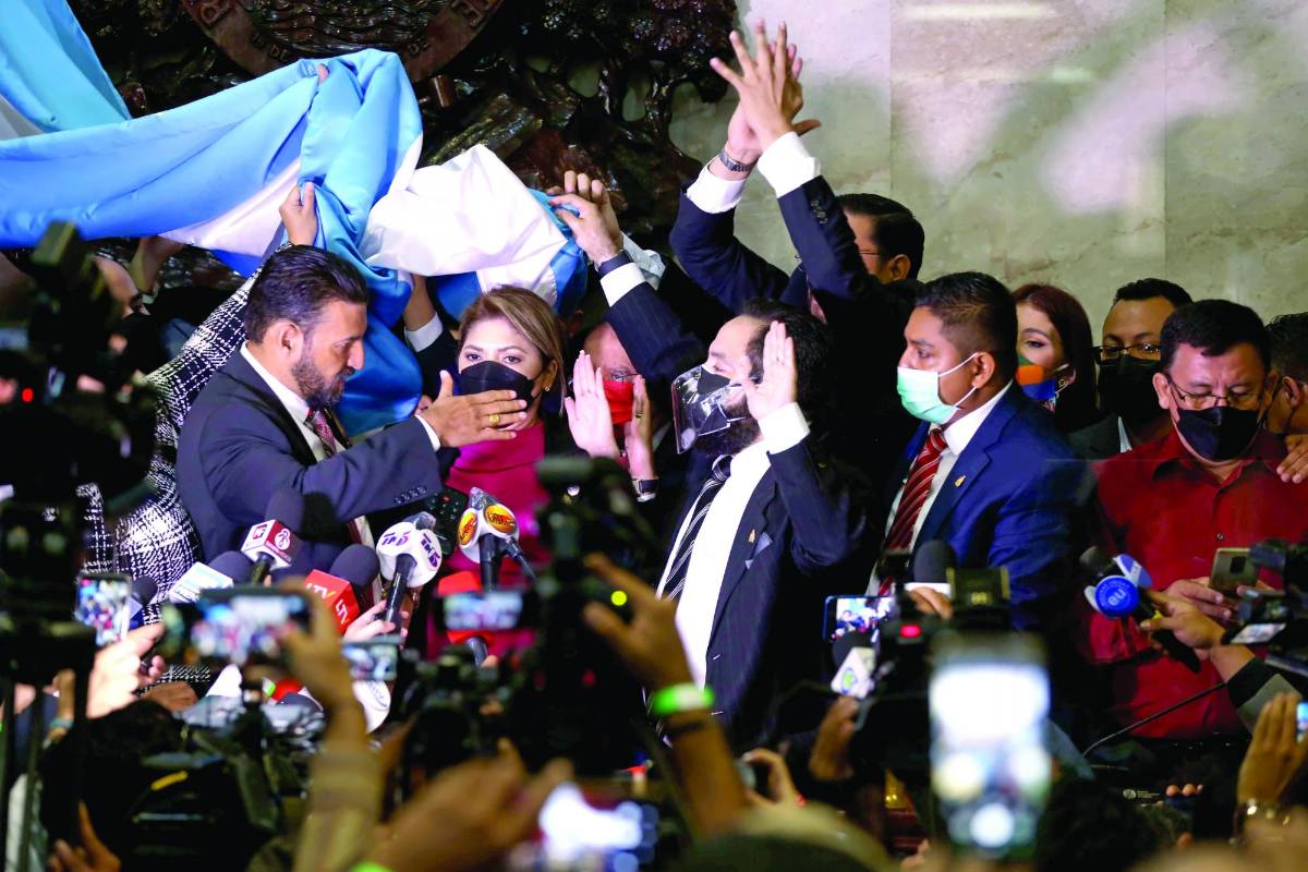 Redondo pretende ratificar la directiva del Congreso