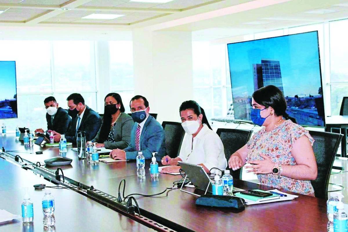 “Informe de Sefin es excusa para no cumplir promesas”: exfuncionarios