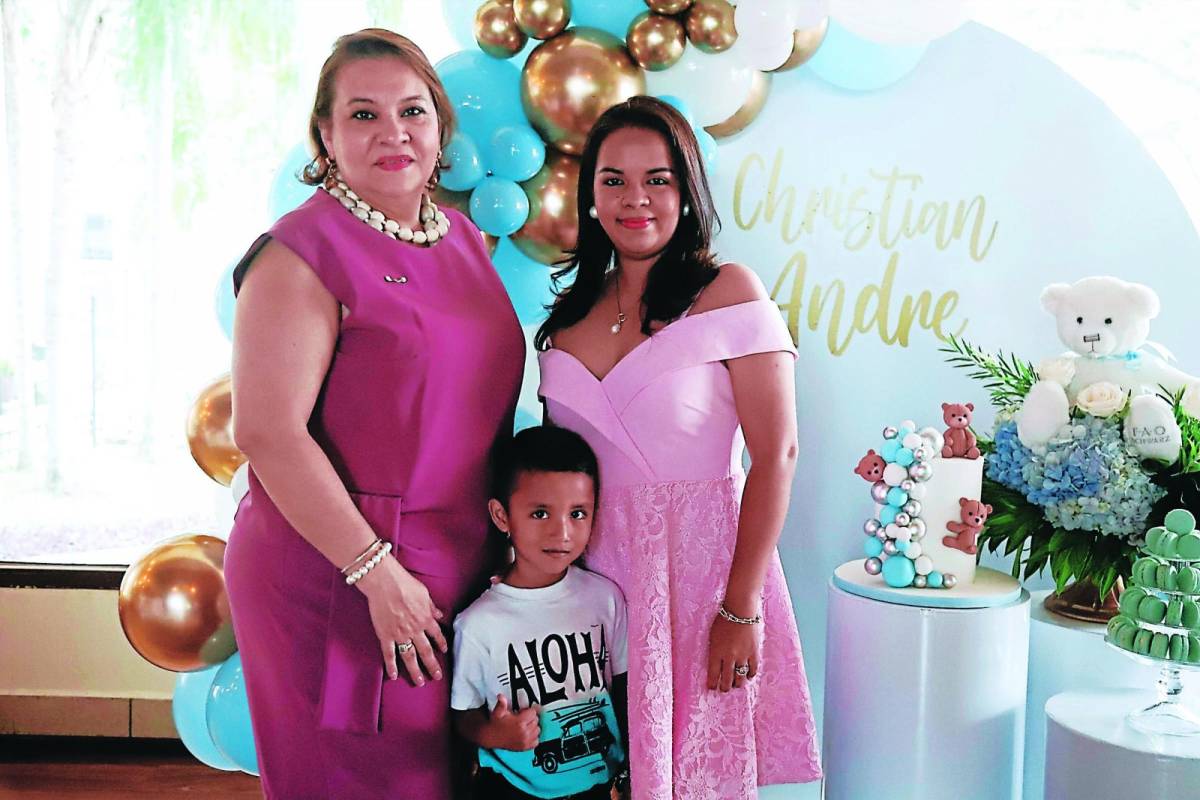 Alegría por el baby shower de Alejandra Grande