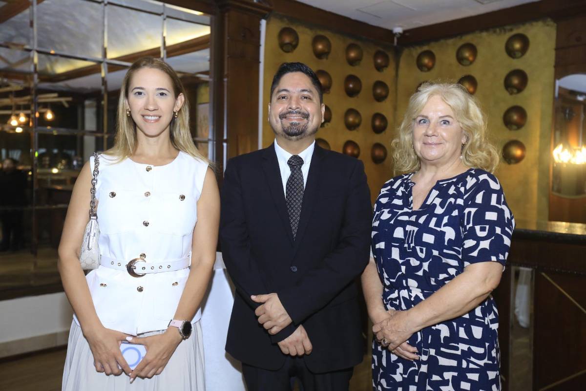 Juramentan a nuevo cónsul honorario de Alemania en SPS