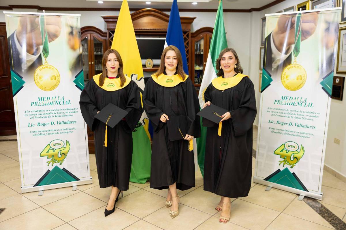 Fotos: La UTH celebra graduación a 332 nuevos profesionales