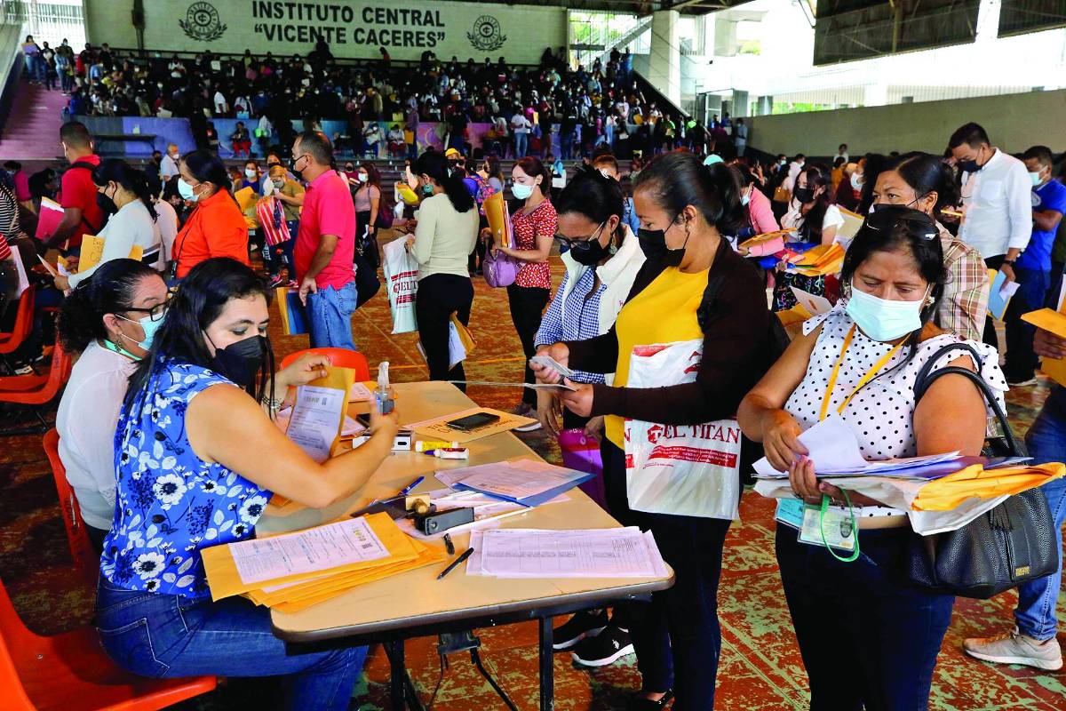 Más de 9,000 plazas ofrecerán para maestros de primaria