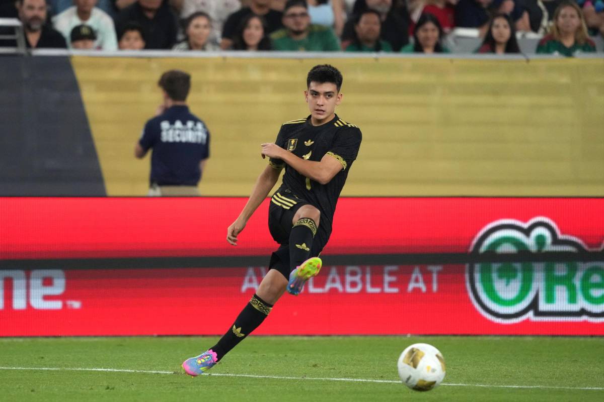 ¿Quién es?: El niño de 16 años que debutó con México y amenaza a Honduras en Copa Oro