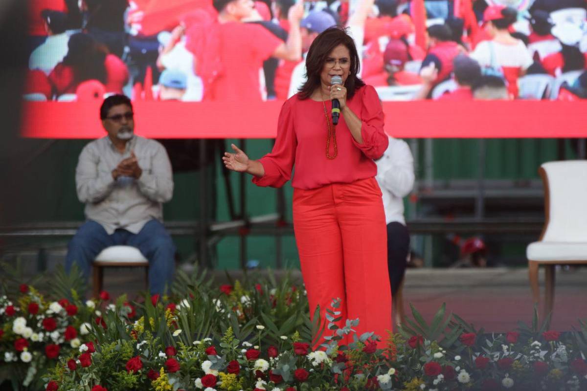 Rixi Moncada afirma fallas en el simulacro del Trep