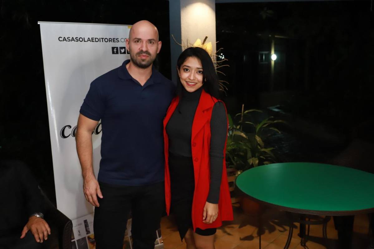 Dennis Arita presenta su nuevo libro “El tigre hambriento”