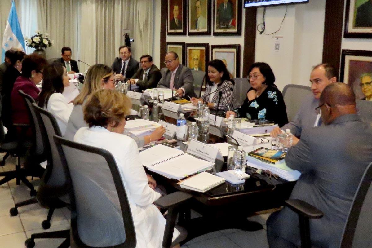 Magistrados exponen el porqué votaron a favor de la Ley de Amnistía Política