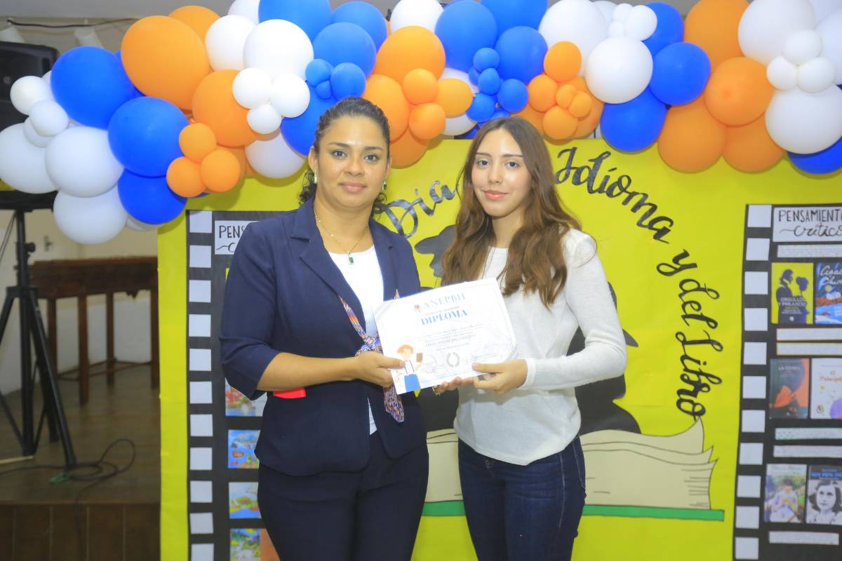 Niños y adolescentes sampedranos proyectan su talento en la declamación