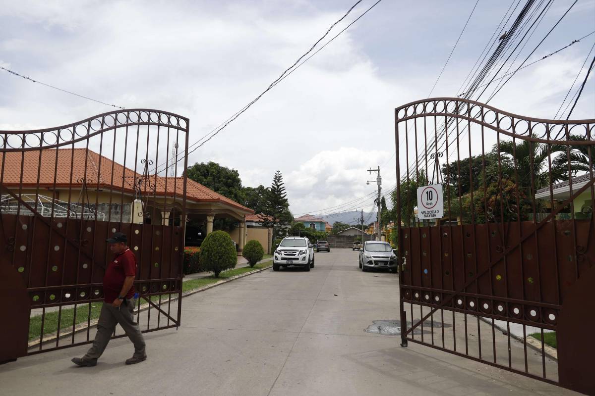 Crecimiento residencial y comercial rebasan la generación de energía.