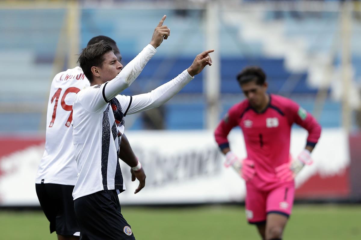 Así celebró Anthony Contreras su golazo de chilena contra El Salvador.
