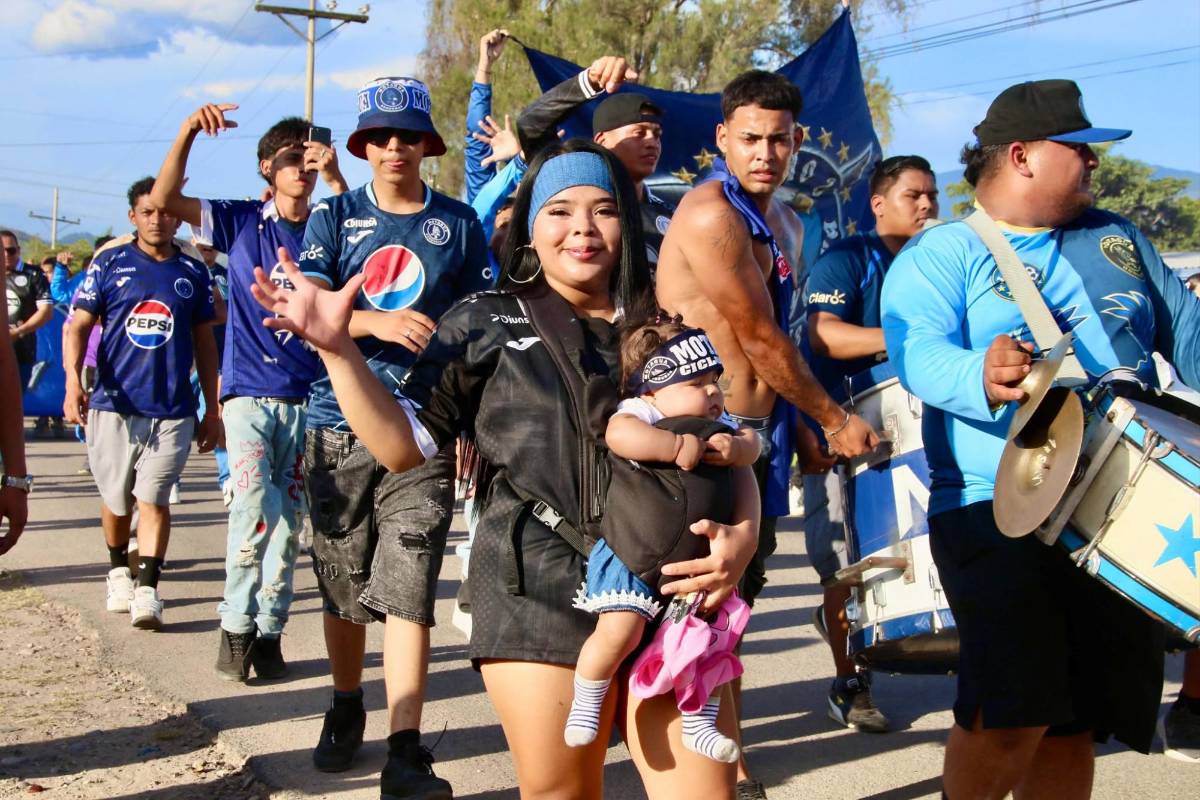 Otra vez se lesiona con Motagua, reunión de Molina y chica misteriosa enamora