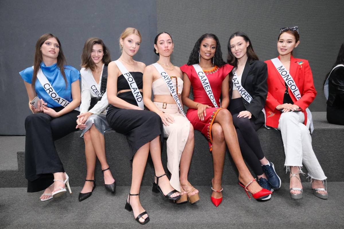 Las representantes de diferentes países posan para el lente de LA PRENSA.