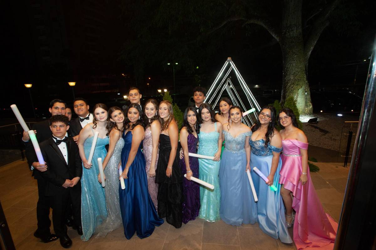 Emoción en fiesta del Instituto Bilingüe Valle de Sula