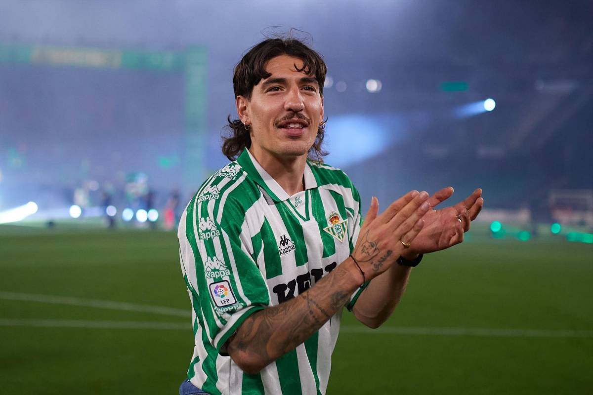 Barcelona anunció a última hora el fichaje de Héctor Bellerín