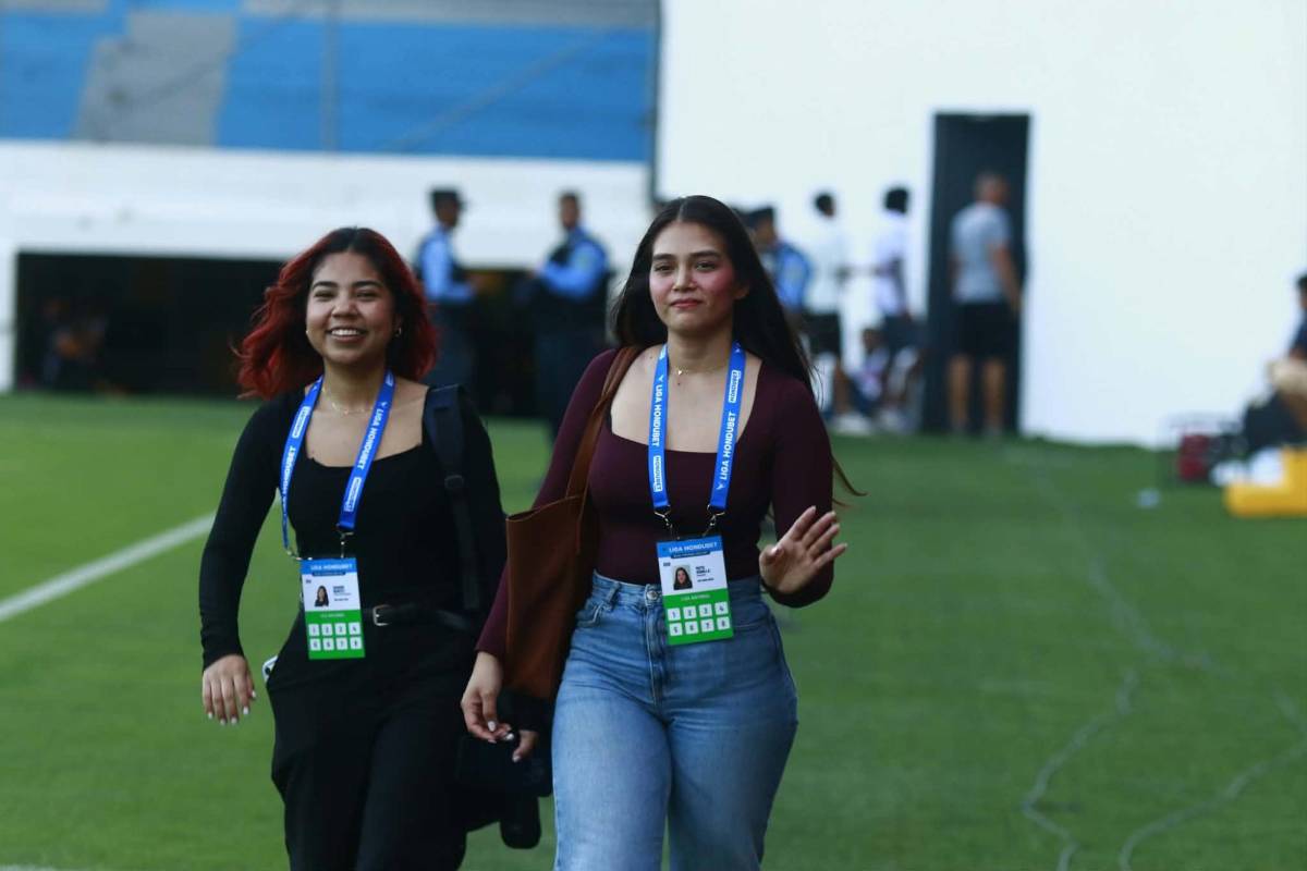 Fiesta del Real España en su debut, chicas, del Mundial a la Liga y fuerte golpe