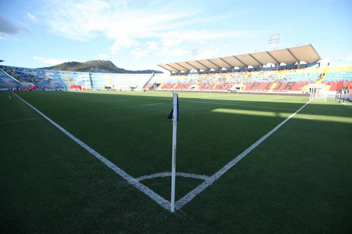 Venezolana cautiva, modelo enamora y las bellezas del Olimpia-Real España