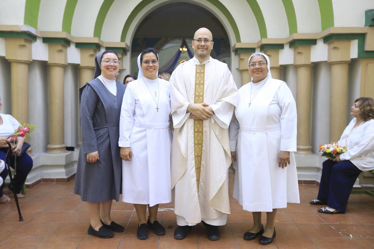 Misa, reencuentros y alegría en  el Día de María Auxiliadora