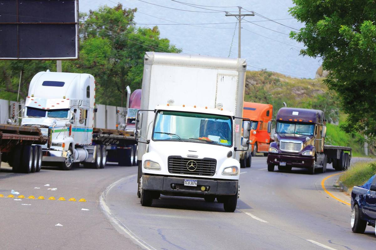 Transporte es afectado por falta de licencias de conducir