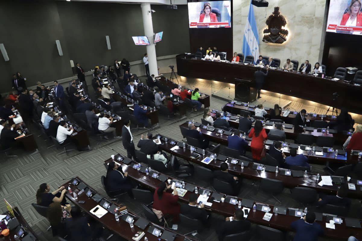 Congreso nombra comisión para dictaminar Ley de Justicia Tributaria