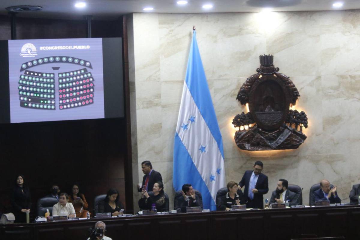 Expertos piden elegir nuevo fiscal general sin injerencia política