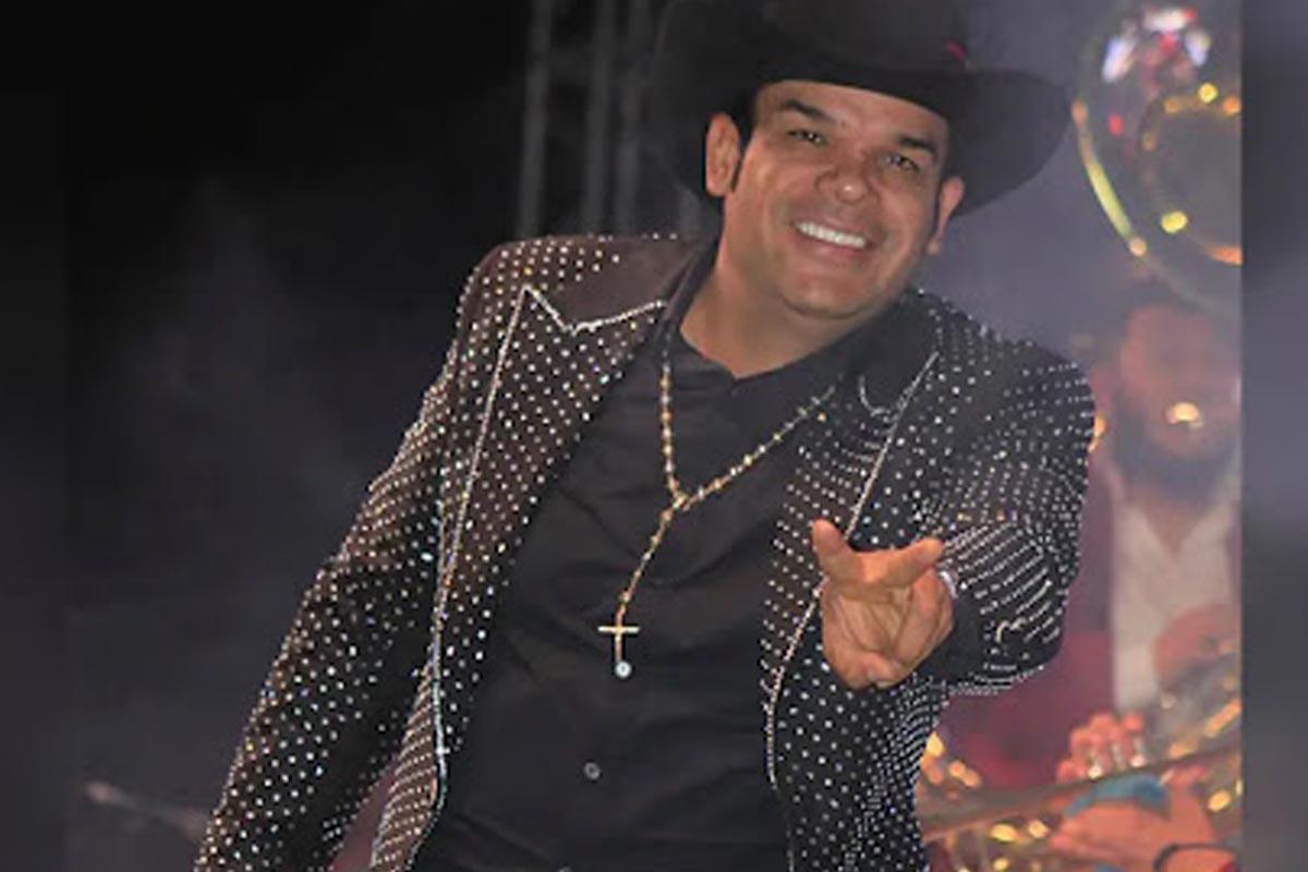 Marco Flores de La Banda Jerez cierra hotel tras amenaza de El CJNG