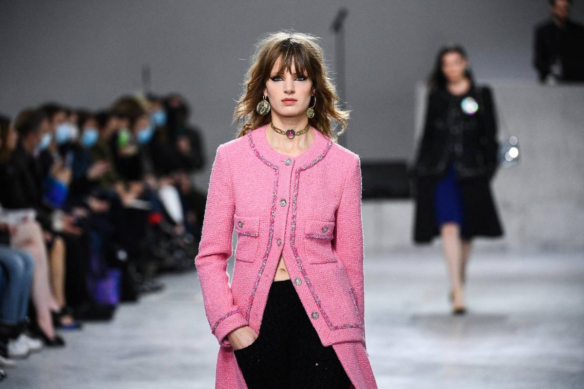 Rap y lentejuelas: la audacia de Chanel a las puertas de París