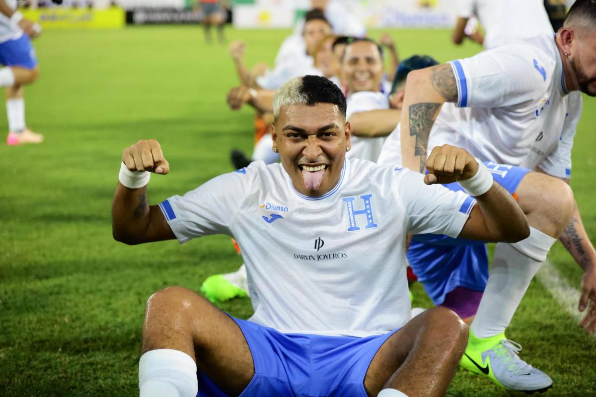 Así celebró Supremo su primer gol con Milagro Flores en el estadio Morazán