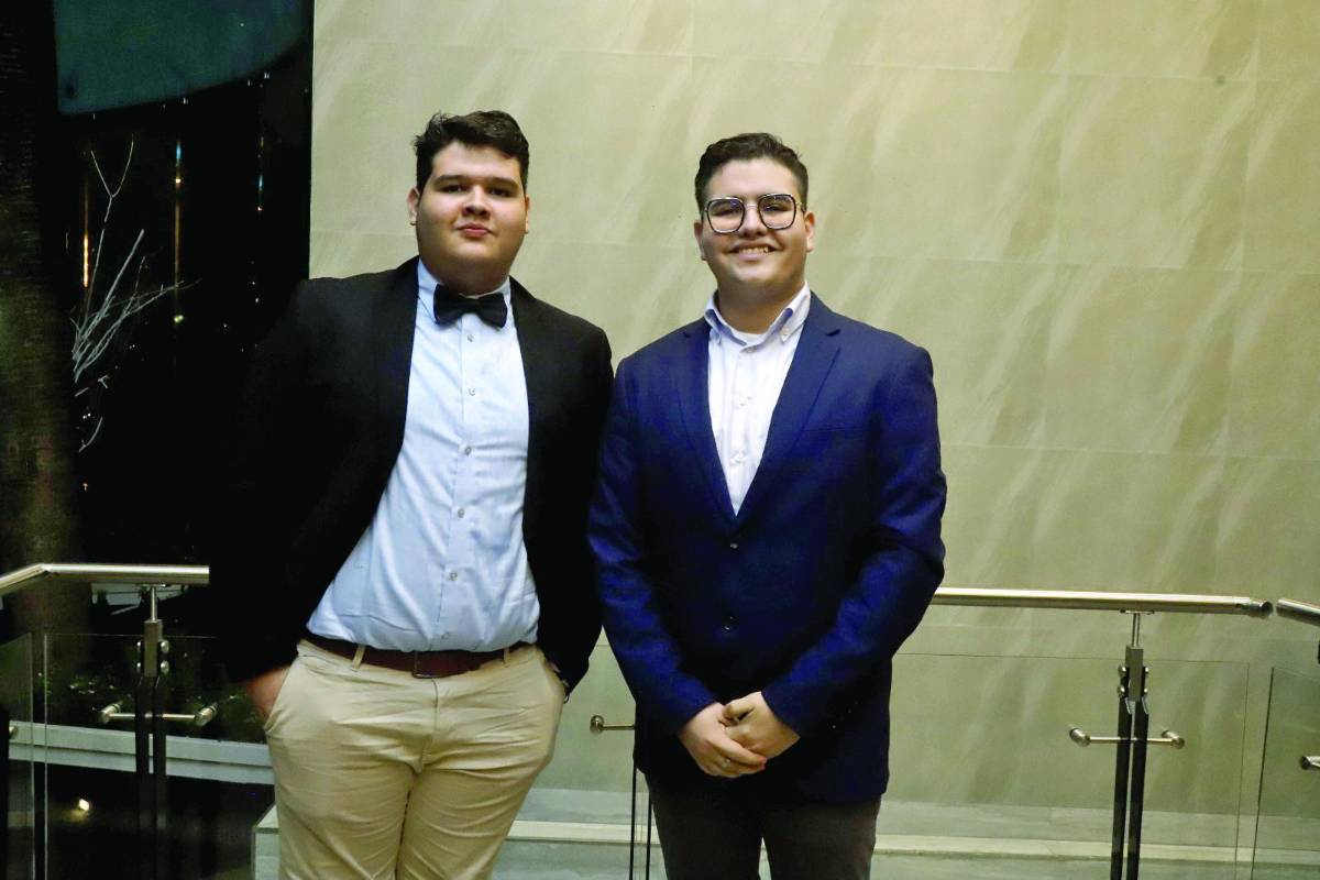 Johan y Derick Reyes