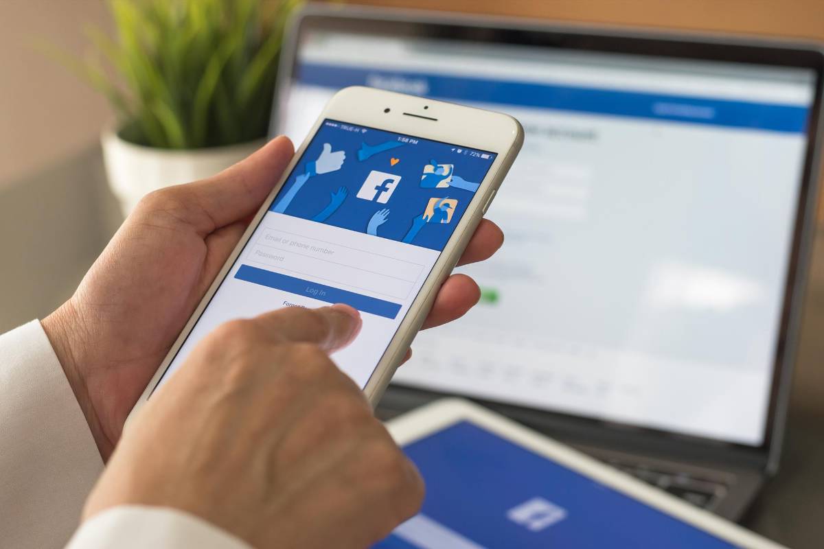 Facebook lanza planes de pago para evitar publicidad