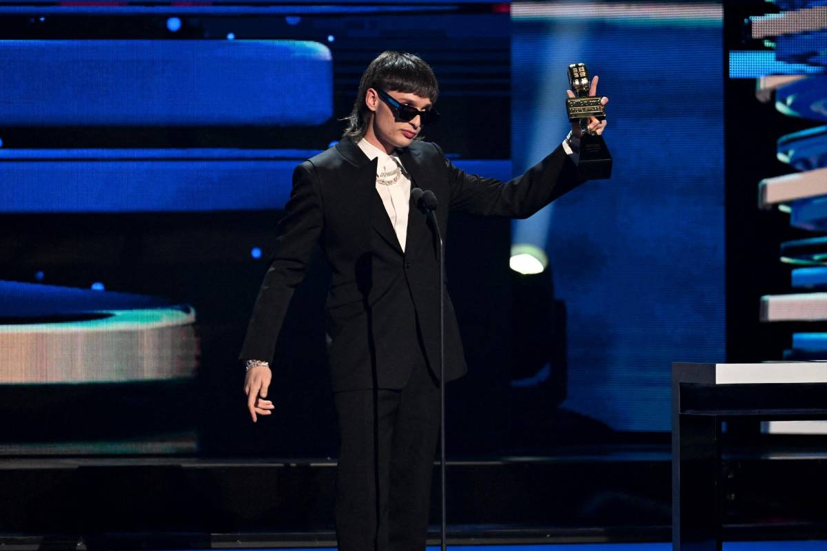 Peso Pluma derroca a Bad Bunny en los premios Billboard de la música latina