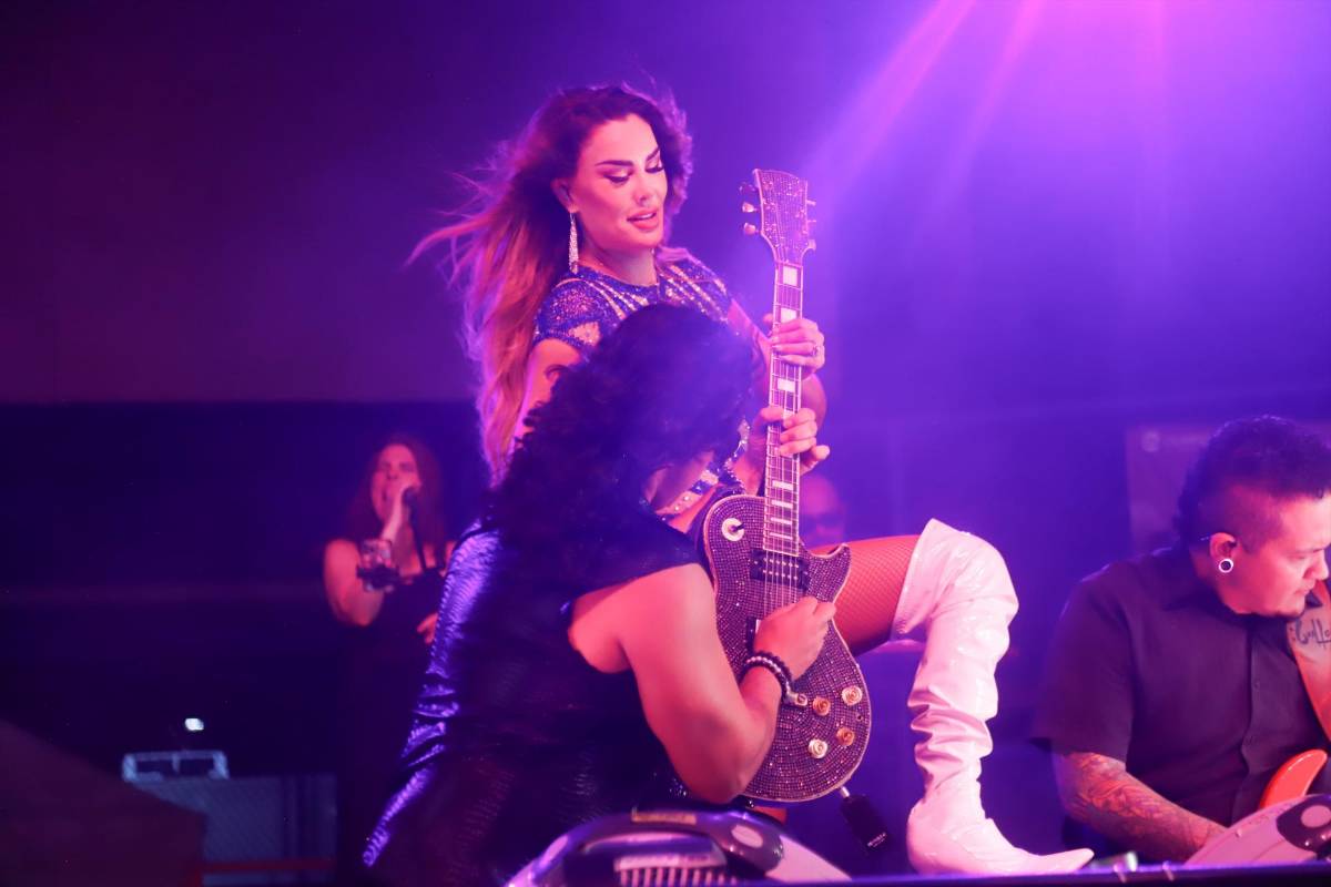 Sampedranos disfrutan en el AGAS y en el concierto de Ninel Conde