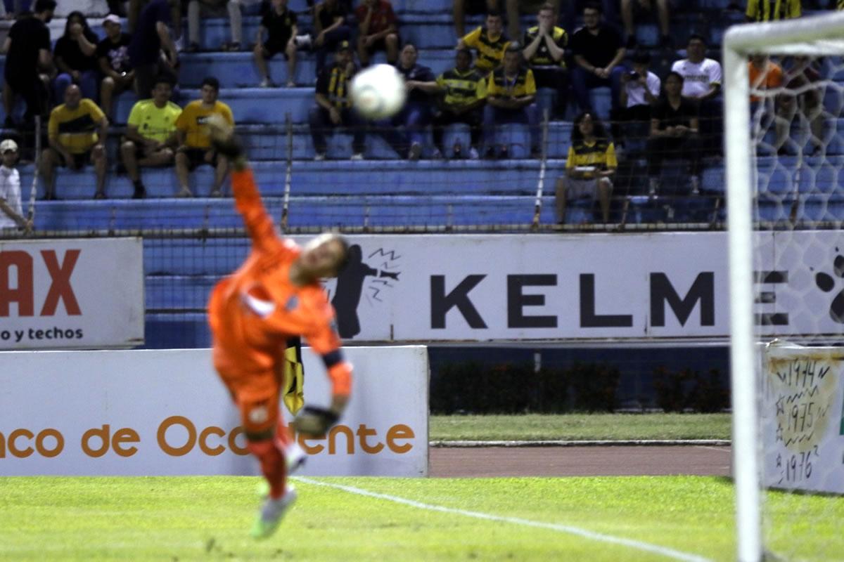 Real España - Motagua: resumen, goles y minuto a minuto del clásico