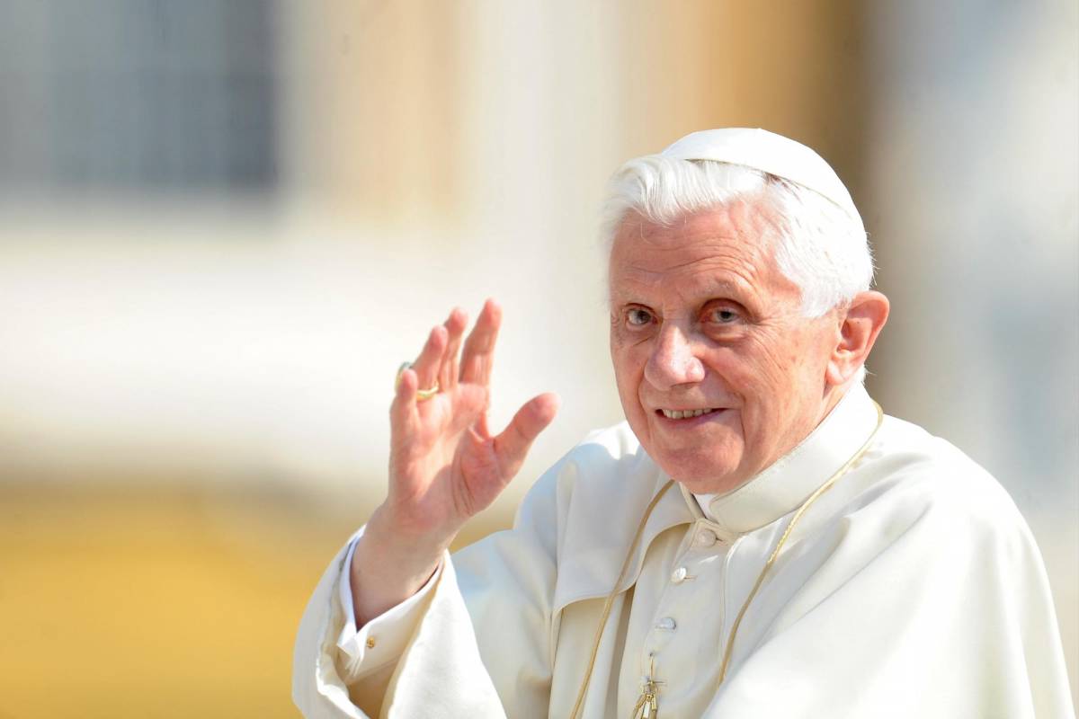 Benedicto XVI, papa ultraconservador de una iglesia marcada por escándalos