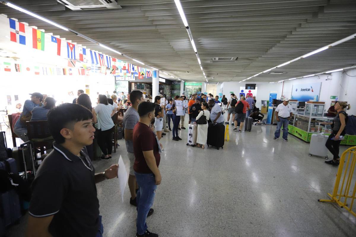 Roatán, la isla hondureña que nunca duerme por su vibrante vida nocturna y turismo