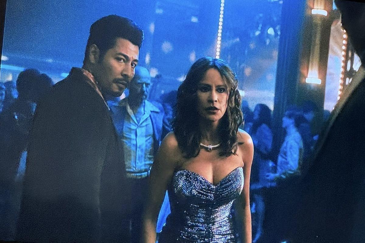 Dennis Mencía, actor hondureño de la serie “Griselda”, está en el país