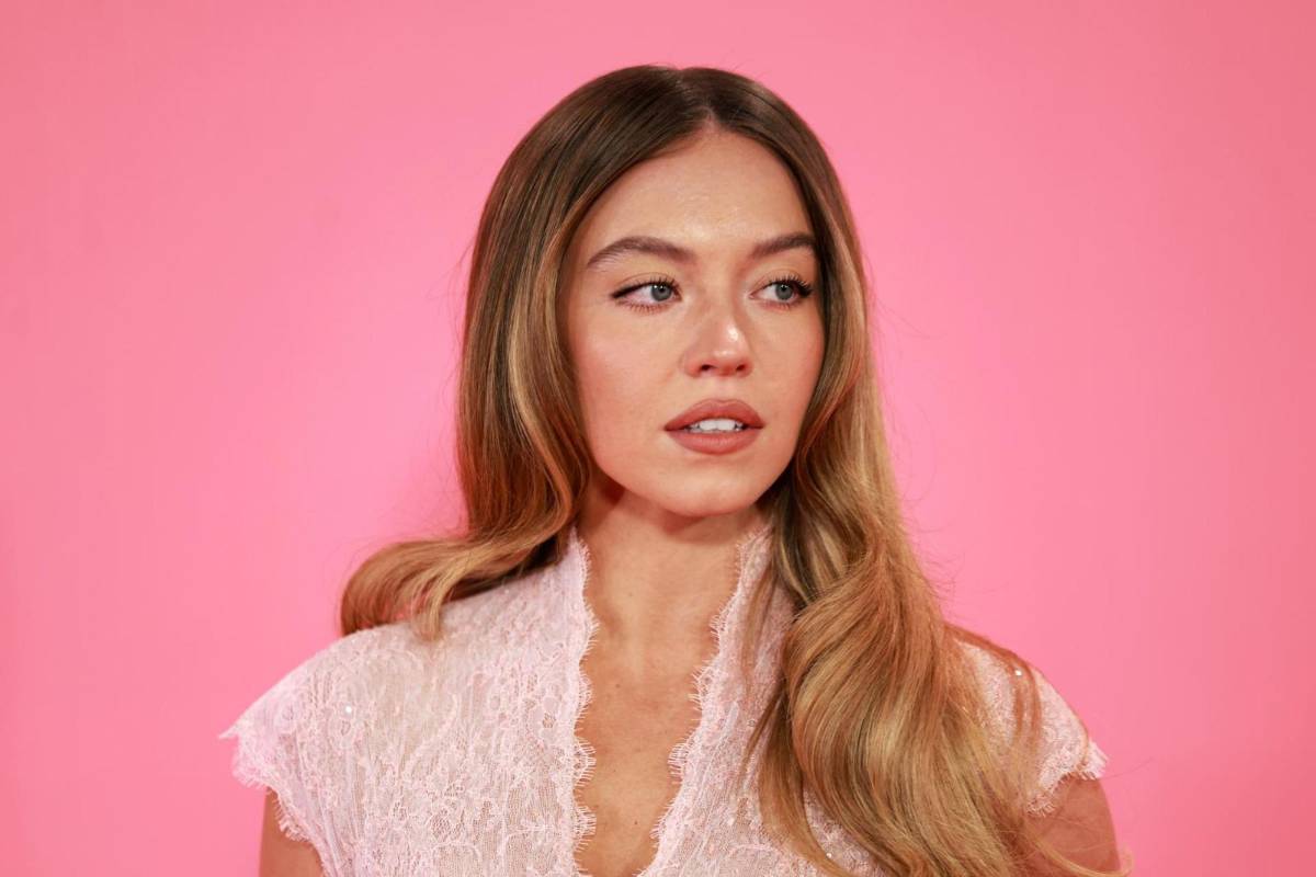 Sweeney llama “surrealista” la polémica que la vincula al supremacismo