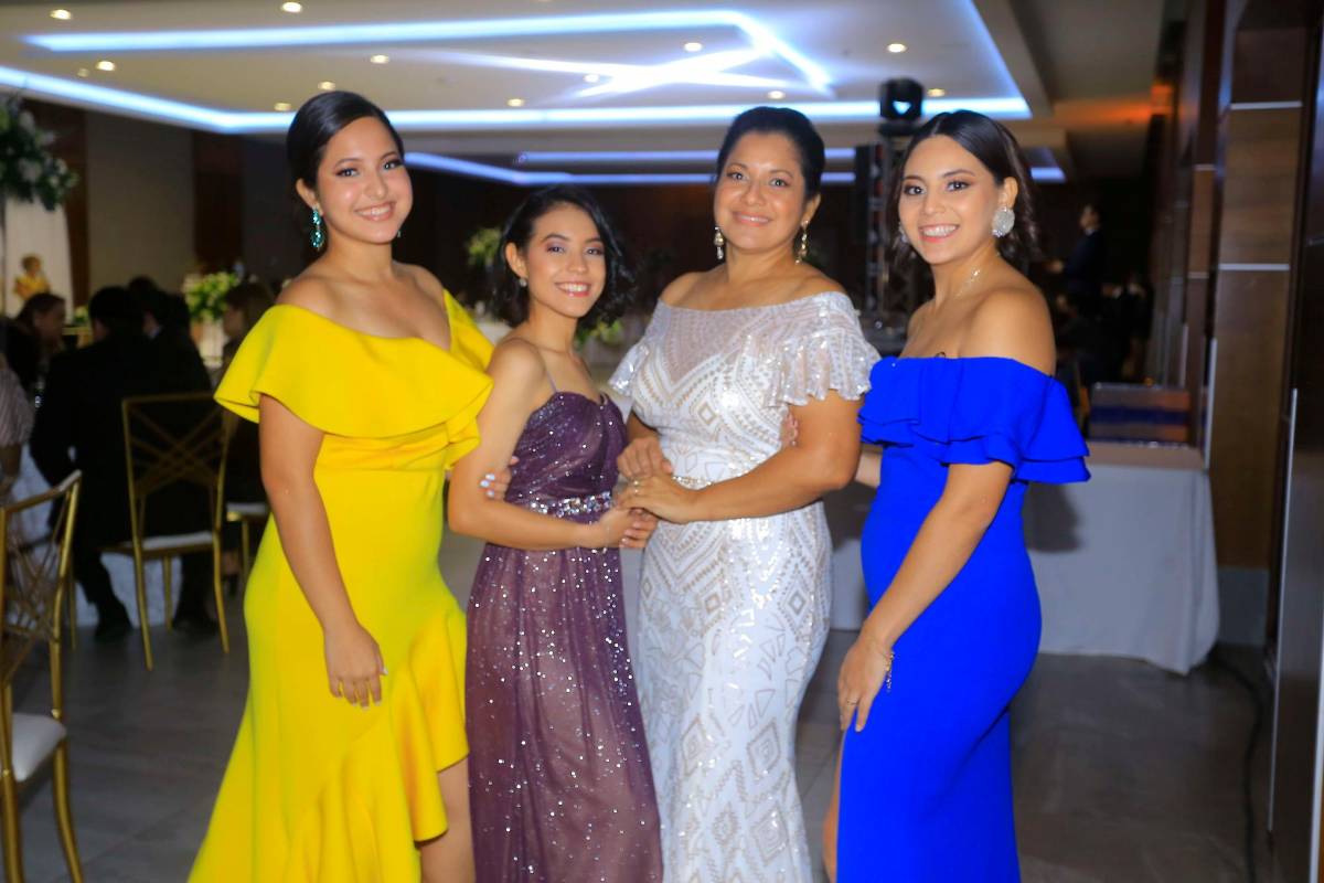 Algarabía por la inolvidable unión nupcial Pineda-López