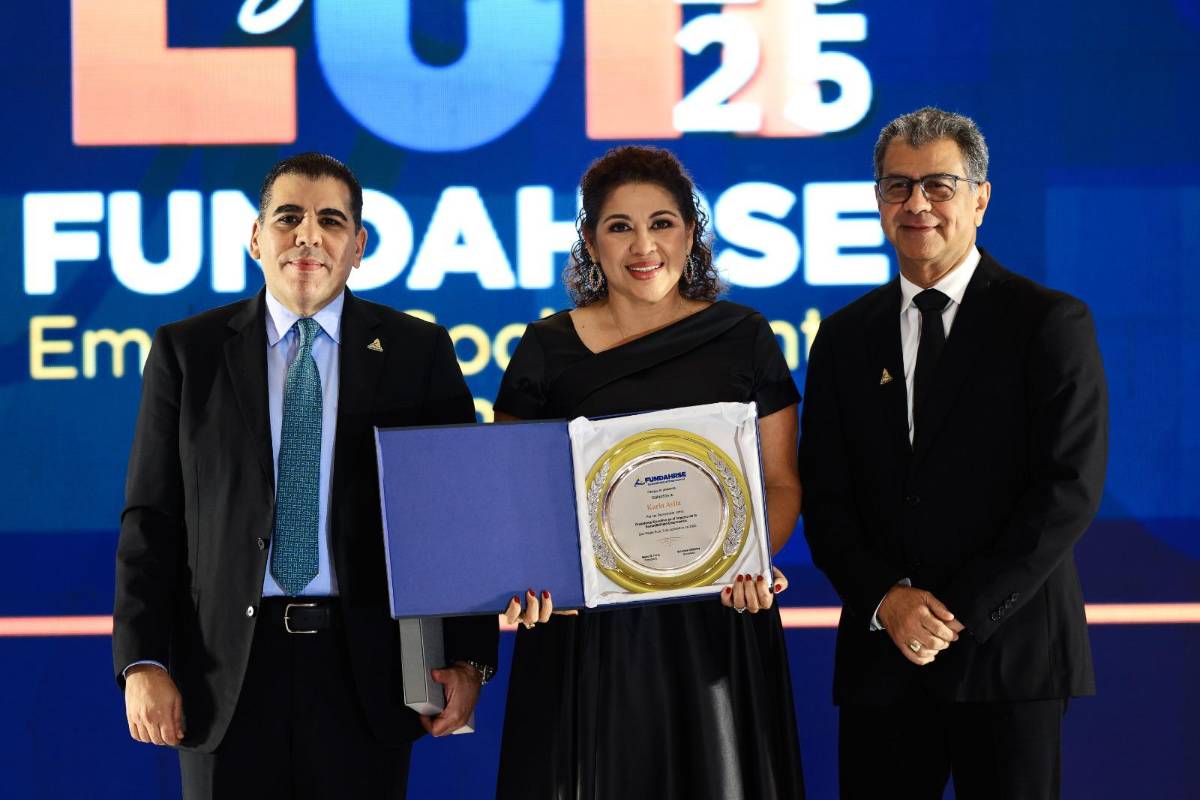 En fotos: Algunos premiados con el Sello FUNDAHRSE 2025