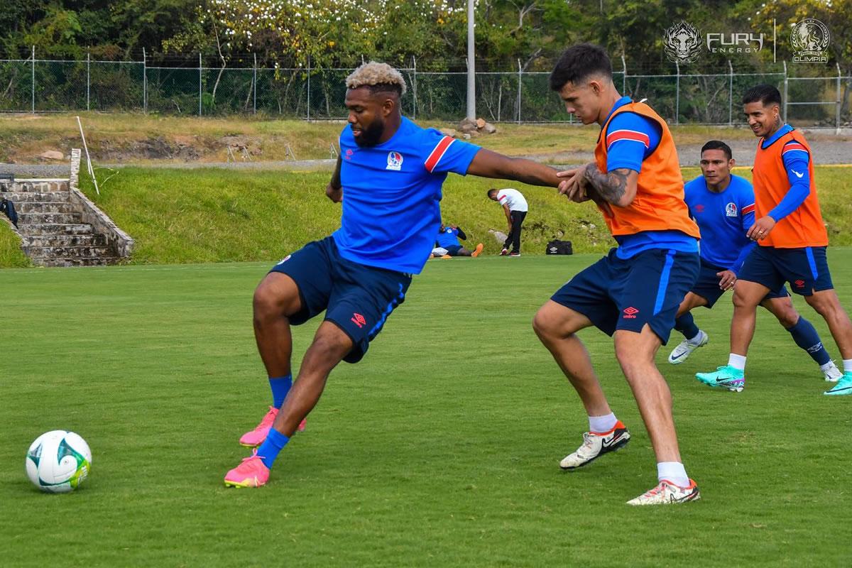 Jorge Benguché ha estado entrenando en la pretemporada del Olimpia y preparando su salida.