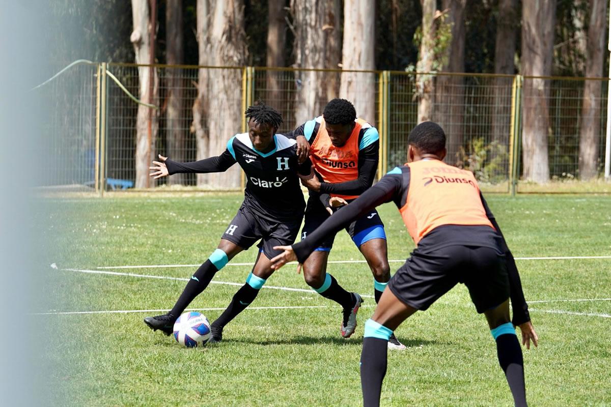 La Bicolor juvenil entrenó este miércoles antes del partido contra EEUU.