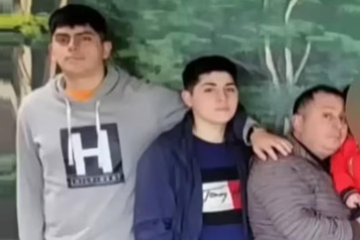 Los hijos de Mauricio Guzmán.