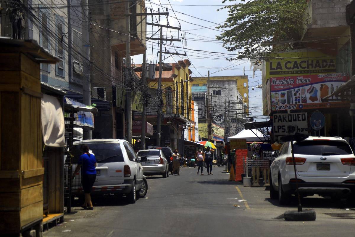 El proyecto de construcción de mercados quedó estancado.