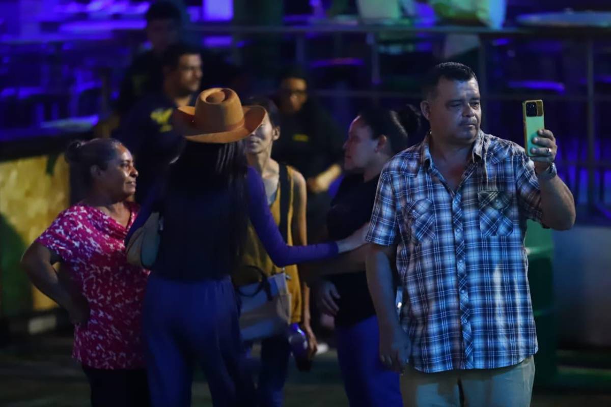 Generación Norteña desata la fiesta en la Tarima Ganadera del Agas
