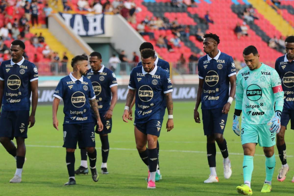 Frustración en Motagua, su insólito error e histórico triunfo del Estrella Roja