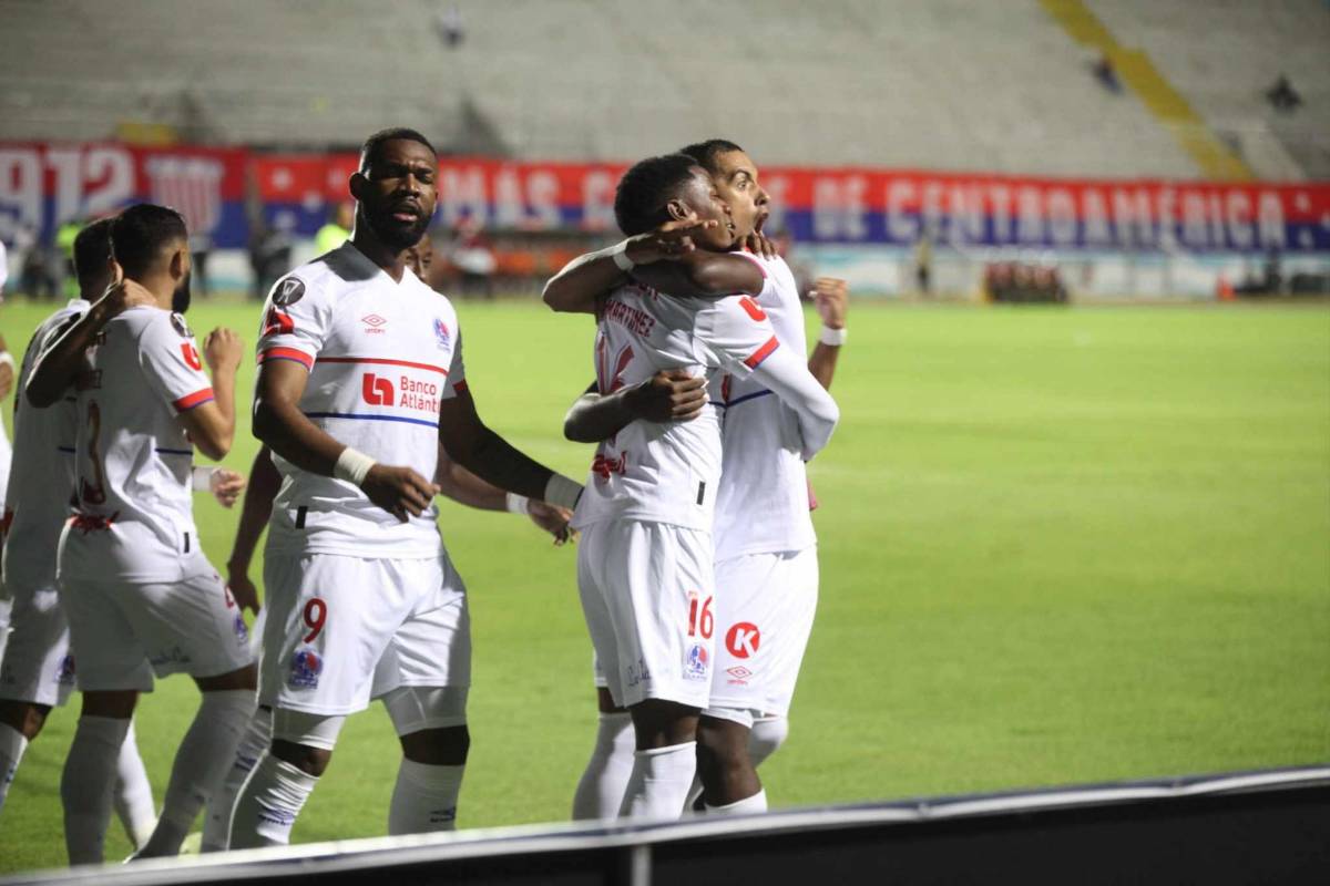 El baile de Olimpia a Estelí, festejos en el Nacional y el oso del Real España