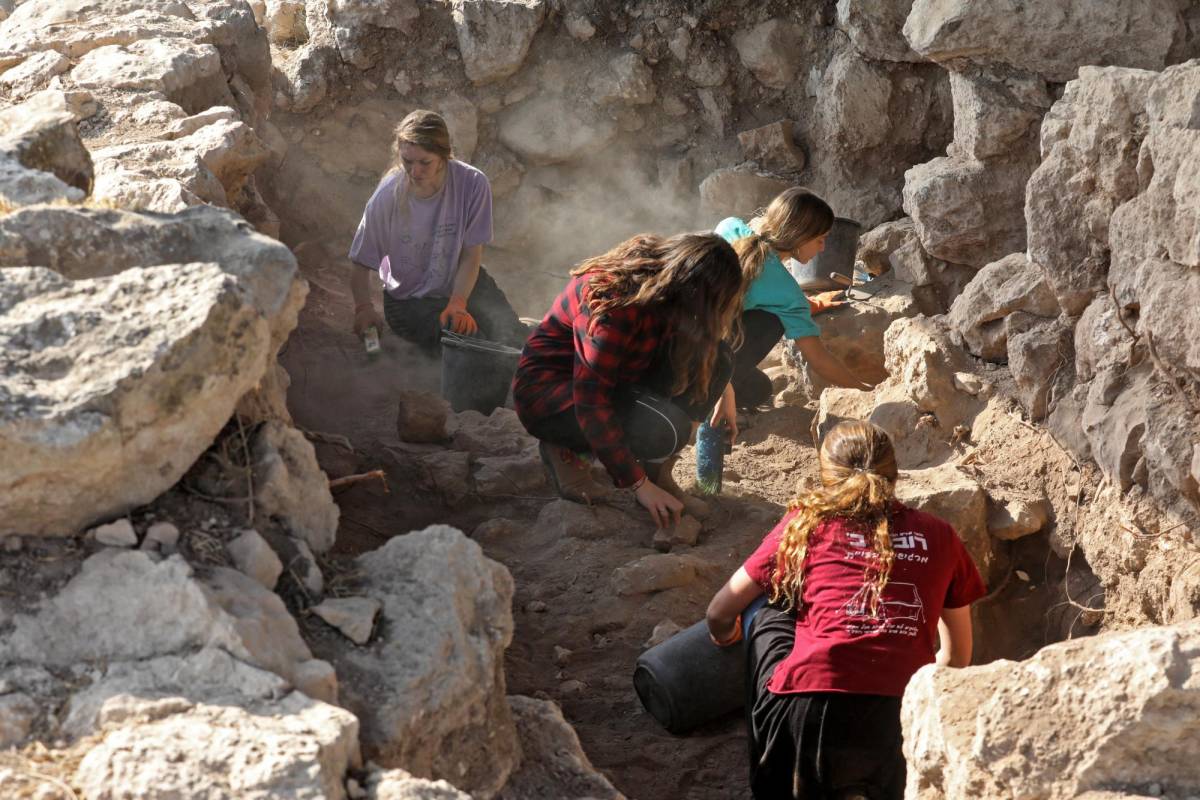 Descubren en Israel una fortaleza griega de hace 2,100 años de antigüedad